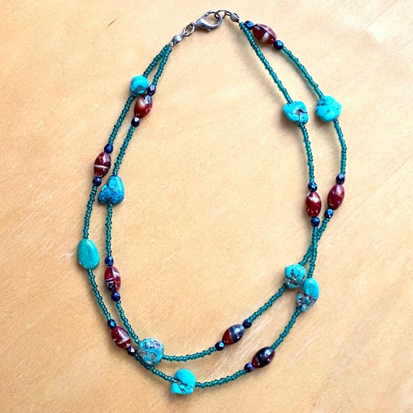 Turquoise and glass bead necklace - Picture 2 of 8